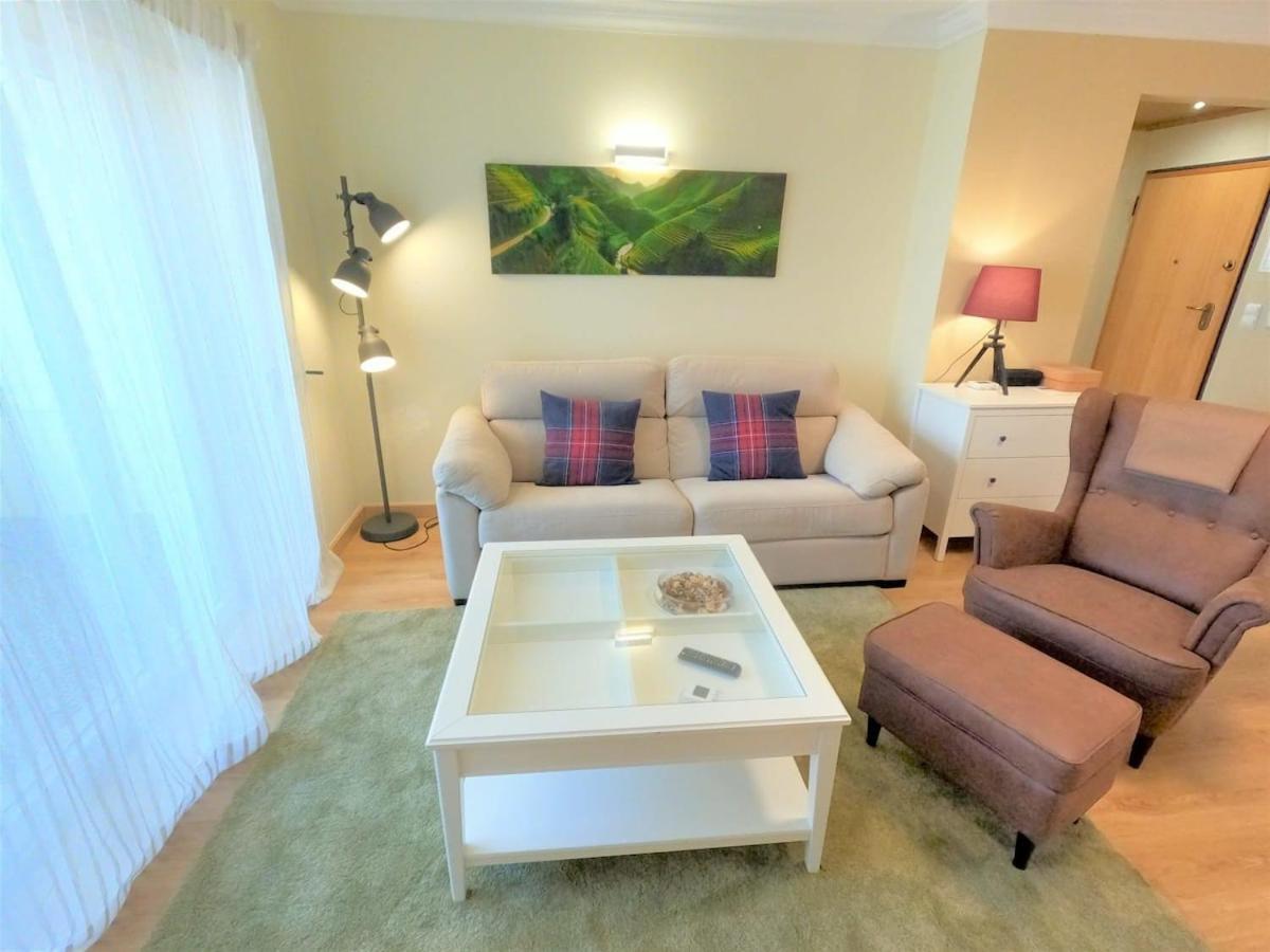 Carnaxide Modern T1 Apartment W Balcony In Carnaxide Oeiras Lisbon Luaran gambar
