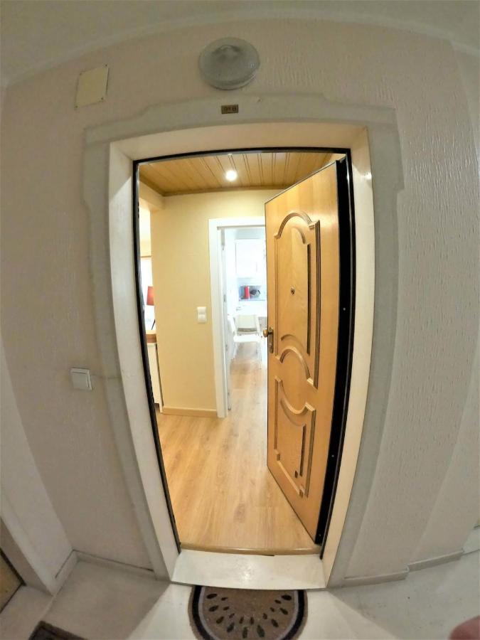 Carnaxide Modern T1 Apartment W Balcony In Carnaxide Oeiras Lisbon Luaran gambar
