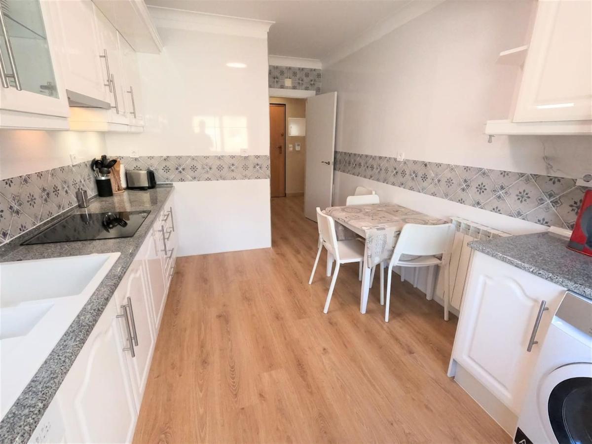Carnaxide Modern T1 Apartment W Balcony In Carnaxide Oeiras Lisbon Luaran gambar